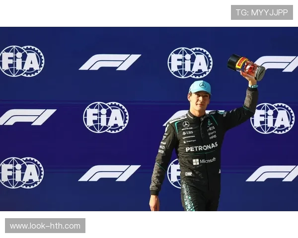 F1最新赛季激烈角逐各队策略调整与车手表现分析