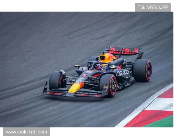 F1赛季竞争白热化各车队升级博弈引发冠军归属悬念持续升温